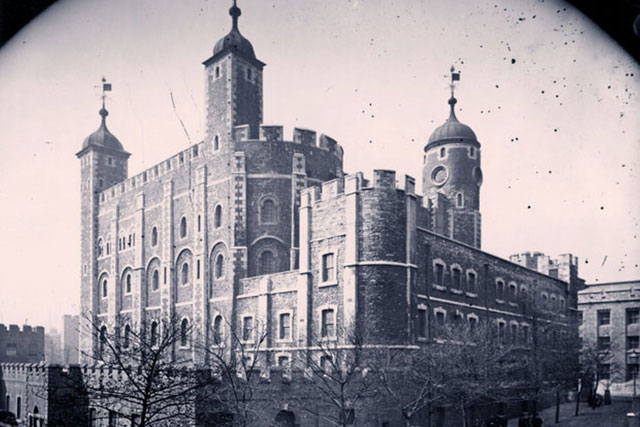 Thực hư về những bí ẩn và hồn ma tồn tại ở Tháp London