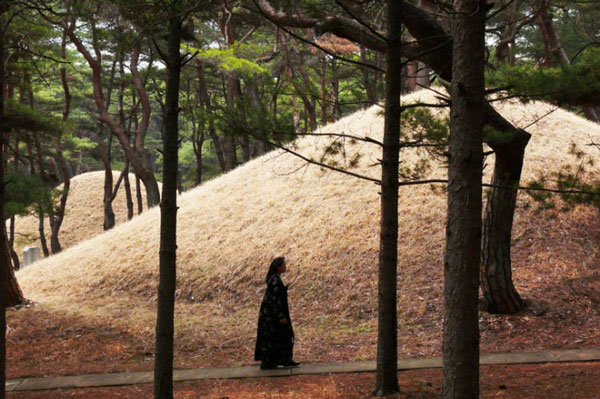 Ngỡ ngàng quần thể 10.000 lăng mộ của Triều Tiên