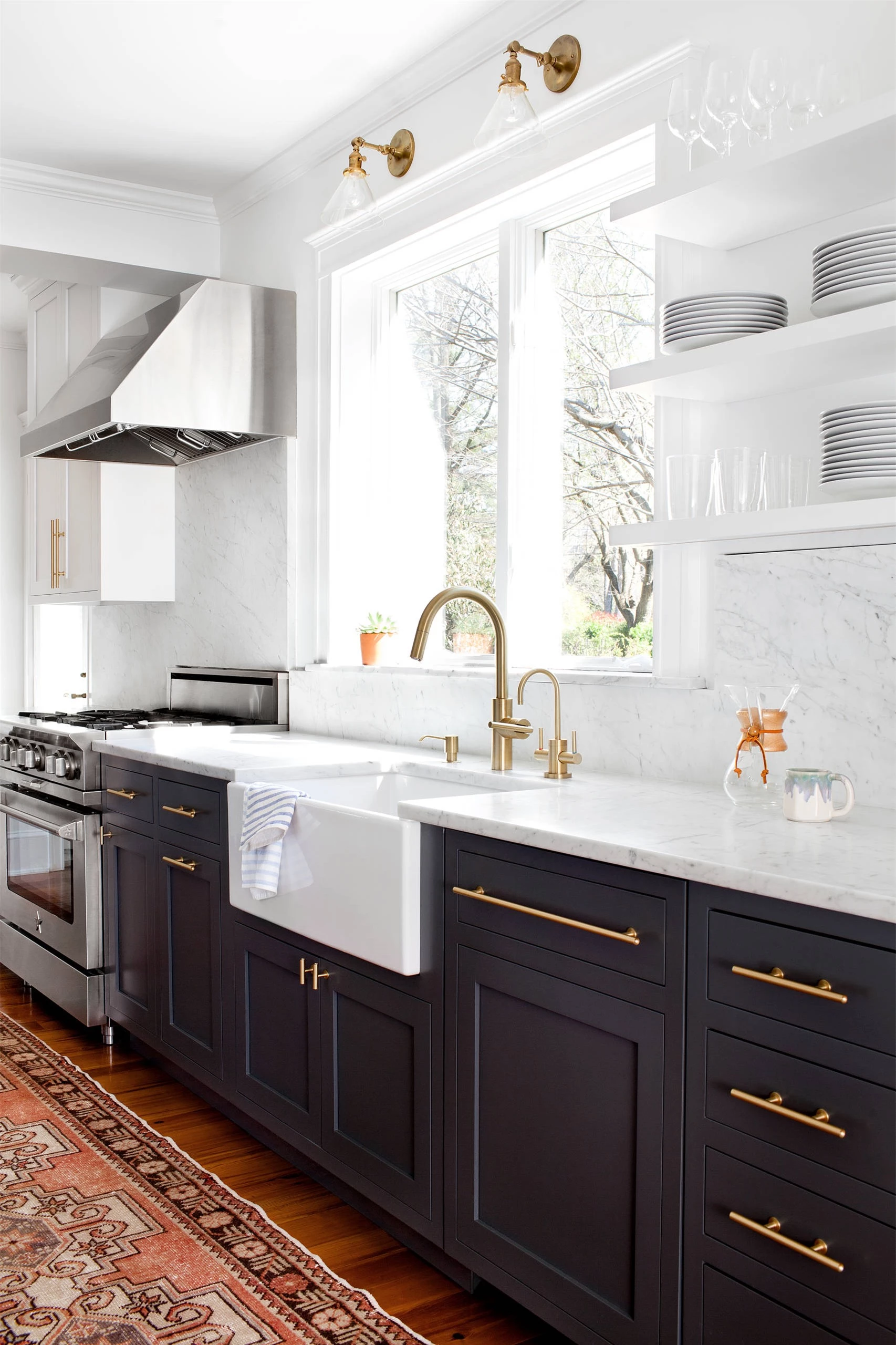 Những ý tưởng thiết kế siêu dễ giúp bạn sở hữu căn bếp đẹp mơ màng ấn tượng - Ảnh 3.