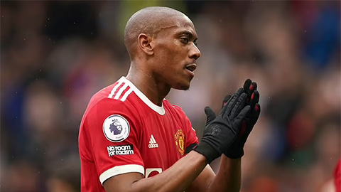 Martial đáp trả gay gắt, tố Rangnick nói dối