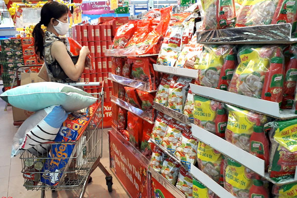 Bệ đỡ nào giúp doanh nghiệp ngành hàng tiêu dùng nuôi hy vọng tăng trưởng?