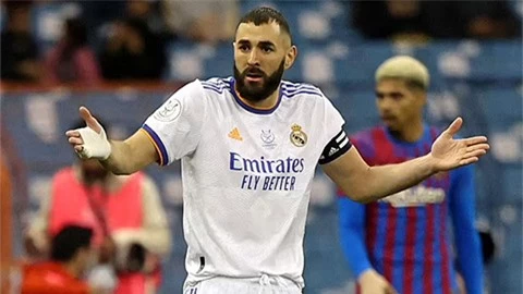 Benzema dọa ra đi nếu Real mua Haaland