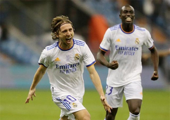 Modric mở tỷ số trận Real vs Bilbao ở phút 38
