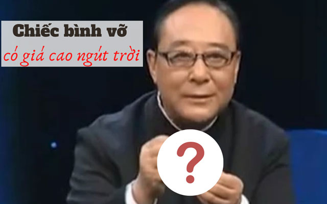 Người phụ nữ cầm chiếc bình mẻ đến chương trình thẩm định, khán giả chê cười: Chuyên gia đổ nước vào và kết luận số tiền khiến tất cả "câm nín"