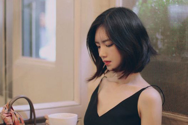 Vô tình nghe câu nói sảng khoái của chồng chưa cưới, tôi uất hận đem trả ngay sính lễ