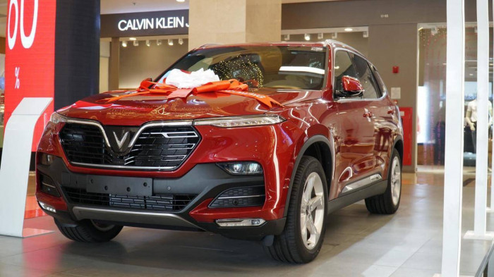 Giá xe lăn bánh VinFast Lux SA2.0 tháng 1/2022: Từ 1,336 tỷ đồng