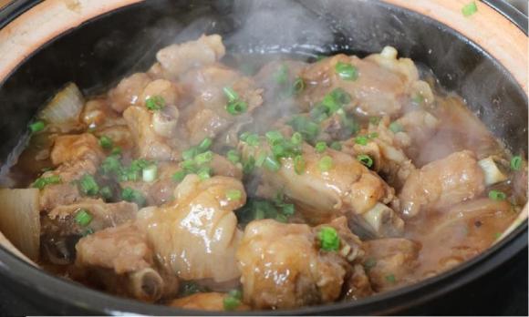 Muốn có miếng sườn thơm ngon, thịt mềm làm theo công thức này là chuẩn nhất