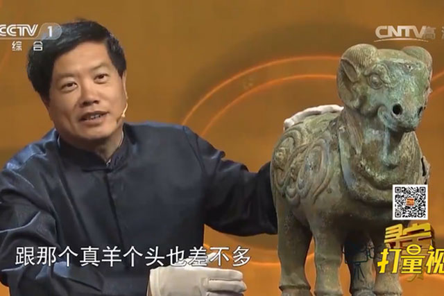 Bán 4 căn nhà mua cổ vật sưu tầm, bác trai tái mặt khi nghe lời kết luận của chuyên gia