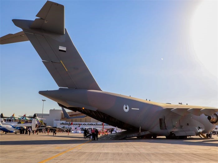 Có gì bên trong 'ngựa thồ hạng nặng' C17 - máy bay vận tải quân sự trị giá 340 triệu USD của không quân Mỹ - Ảnh 2.