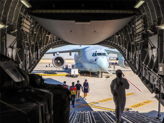Có gì bên trong 'ngựa thồ hạng nặng' C17 - máy bay vận tải quân sự trị giá 340 triệu USD của không quân Mỹ - Ảnh 9.