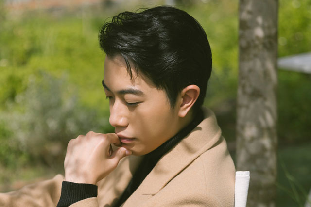 Luôn bị đồn là “gia thế khủng” nhưng đây mới là gia cảnh thật sự của Cris Phan