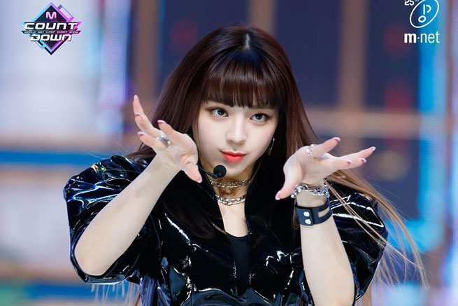 Những idol Hàn "lột xác" ngoạn mục khi để tóc mái ngang: Lisa xinh đẹp vẫn thua sự cá tính của Jinnie