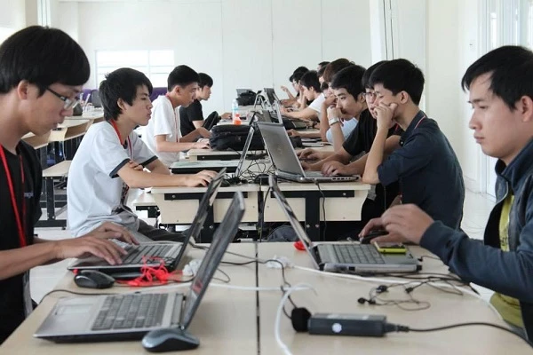 Công nghệ thông tin và Viễn thông (ICT) vẫn là ngành sôi động trên thị trường tuyển dụng.