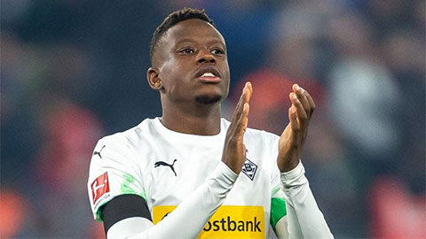 Tin chuyển nhượng 20/1: Bayern Munich tranh giành tiền vệ của M'Gladbach với MU