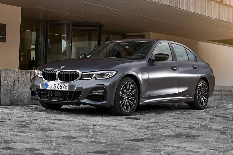 Top 10 xe hơi dẫn động cầu sau tốt nhất năm 2022: Gọi tên BMW 3 Series