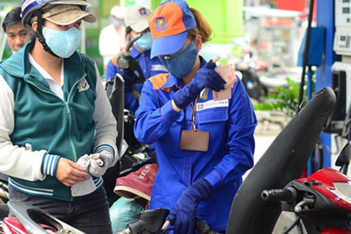 Giá xăng có thể tăng mạnh vào ngày mai