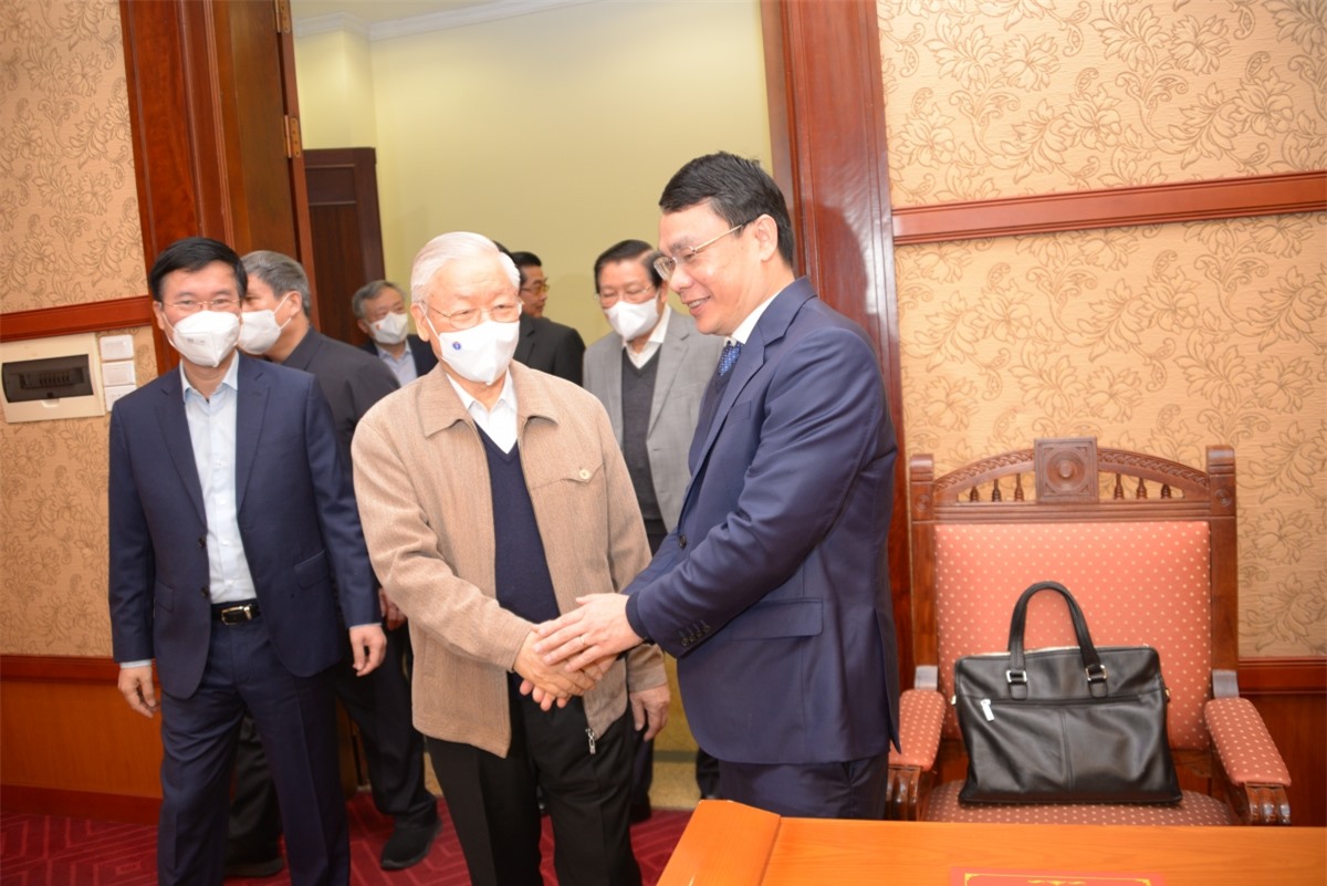 Tổng Bí thư Nguyễn Phú Trọng và các đại biểu tham dự phiên họp.