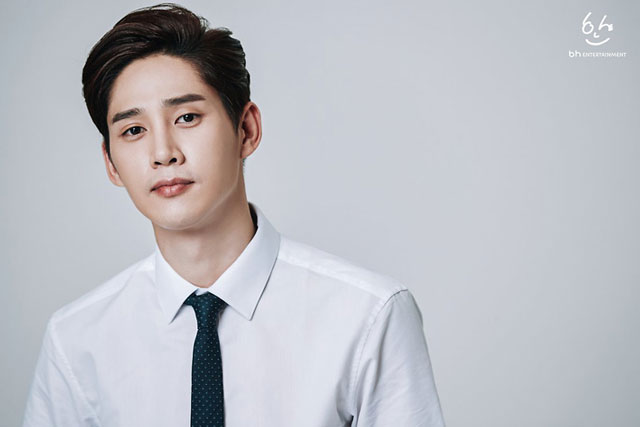 Fan lo lắng thay Song Hye Kyo khi hợp tác với sao nam mang "vận đen", sắp nổi tiếng thì phim bị cấm chiếu