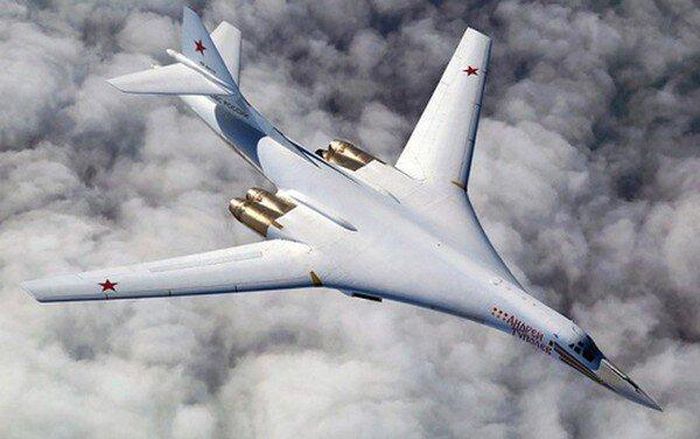 Oanh tạc cơ Tu-160M2 mới tinh của Nga bị nhận xét... lạc hậu so với B-21 Raider Mỹ