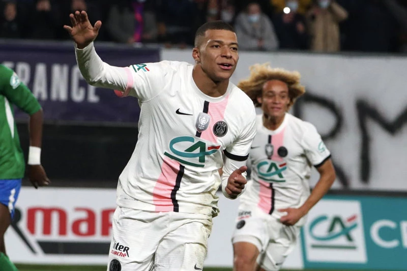 1. Kylian Mbappe (Paris Saint-Germain, định giá chuyển nhượng: 160 triệu euro). 