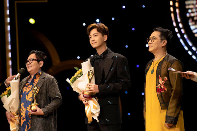 Mai vàng 2021: Ngô Kiến Huy nhận cú đúp, NSND Kim Cương được vinh danh “Nghệ sĩ trọn đời vì cộng đồng"