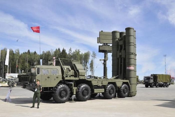 Báo Mỹ thừa nhận ưu thế vượt trội của tổ hợp phòng không S-400 Nga trước THAAD