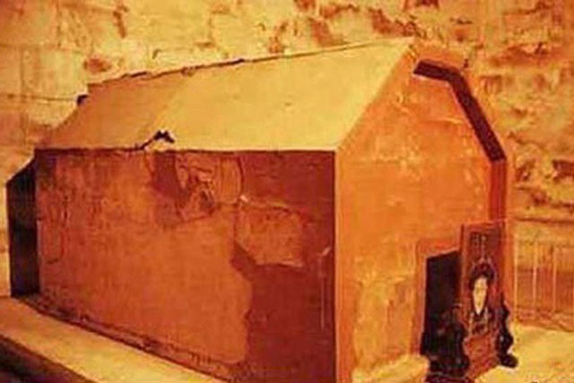 Có phải Từ Hy thái hậu khét tiếng tới nỗi cỏ không mọc nổi trên mộ: Lý do thực sự bắt nguồn từ lúc người phụ nữ này còn sống