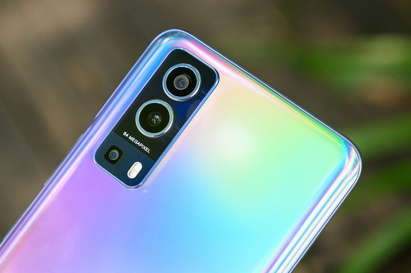 Smartphone 5G, RAM 8 GB, pin 5.000 mAh, giá hơn 6 triệu tại Việt Nam