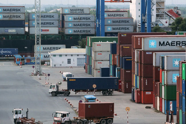 Nhập siêu 1,64 tỷ USD nửa tháng đầu năm 2022