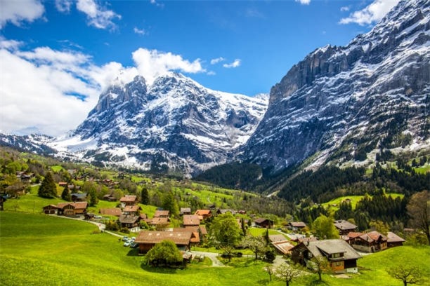 Lạc vào miền cổ tích với 6 ngôi làng đẹp nhất Thụy Sĩ