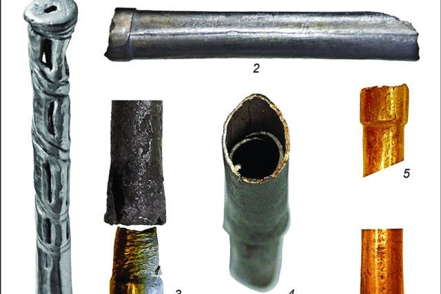 Tìm thấy bộ ống hút uống nước lâu đời nhất