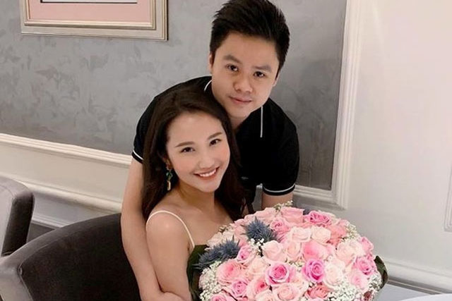 Hội chứng "Mommy wrist" sau sinh nguy hiểm thế nào mà khiến Primmy Trương bất lực đến mức không thể bế con?