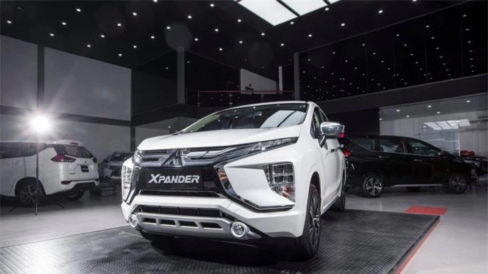 bán hơn 2 nghìn xe trong tháng, mitsubishi xpander bỏ xa các đối thủ