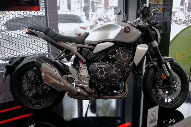 Cận cảnh Honda CB1000R 2021 vừa lên kệ tại Việt Nam, giá 509 triệu đồng