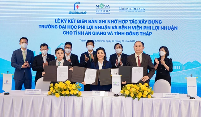 NovaGroup xây dựng đại học, bệnh viện phi lợi nhuận cho 2 tỉnh An Giang, Đồng Tháp.