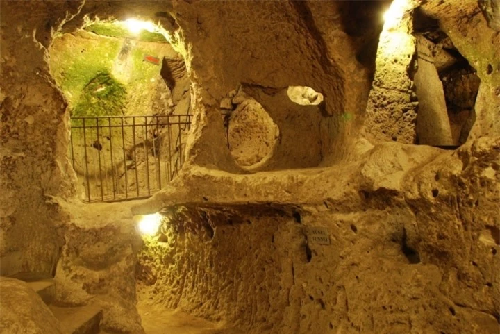 Ngỡ ngàng thành phố dưới lòng đất xây dựng tinh vi, vững chắc qua 2.400 năm  - 11