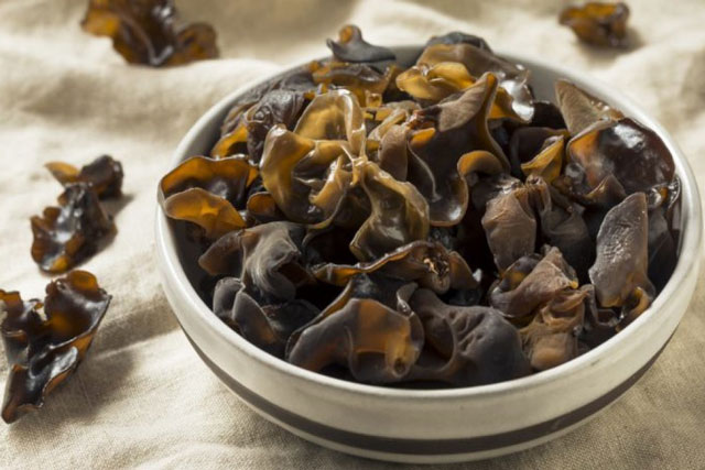 Mộc nhĩ cực tốt cho sức khỏe nhưng đừng chế biến theo cách này vì nguy hiểm như "thuốc độc", sản sinh độc tố gây bệnh ung thư