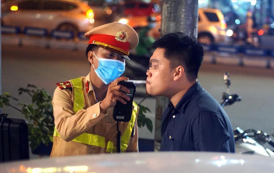 Mức phạt nồng độ cồn tài xế cần biết