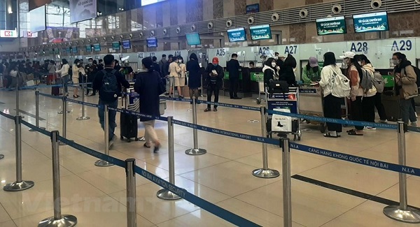 Bỏ test nhanh: Hành khách không nên đến sân bay quá sớm, tránh ùn tắc