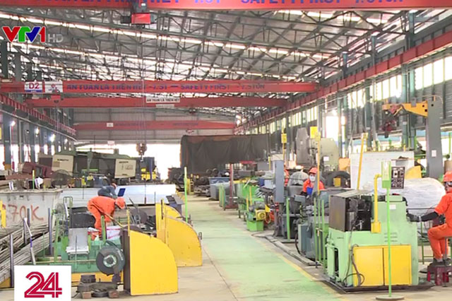 Tết ấm áp của những công nhân không về quê