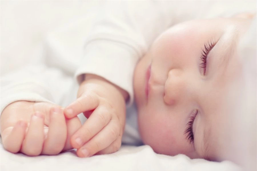 sleeping-baby-fotolia-44952066-1496653440545