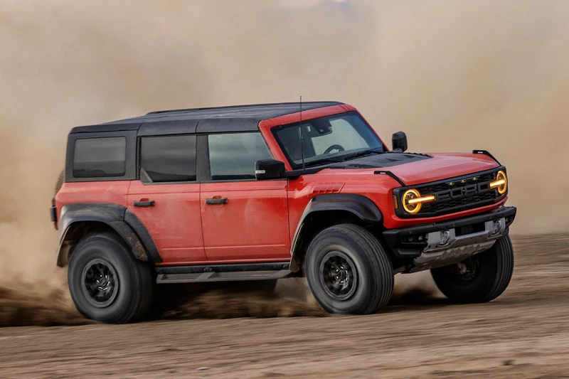 Ford Bronco Raptor 2022.