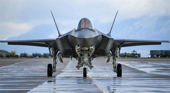 Lộ diện quốc gia đầu tiên có không quân sở hữu toàn chiến cơ tàng hình F-35