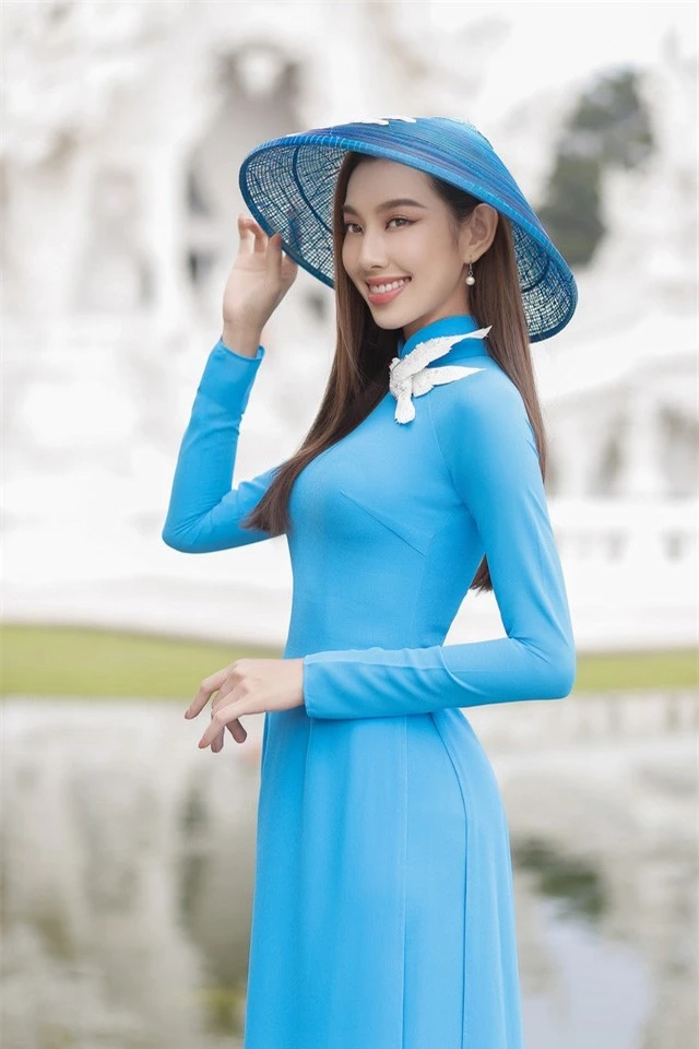 Thùy Tiên tặng trang phục dự thi Miss Grand International cho bảo tàng - Ảnh 10.