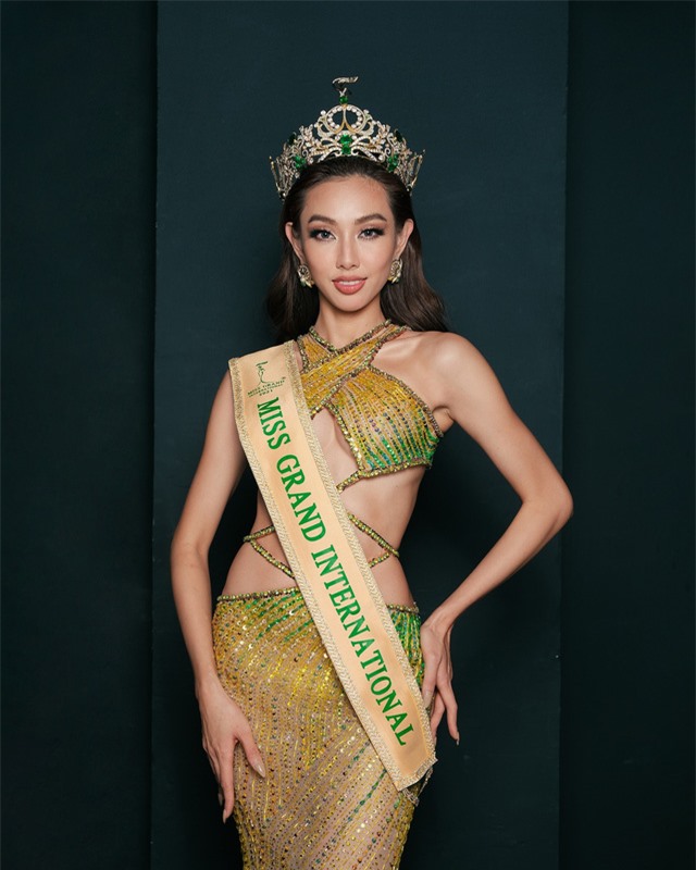 Thùy Tiên tặng trang phục dự thi Miss Grand International cho bảo tàng - Ảnh 8.