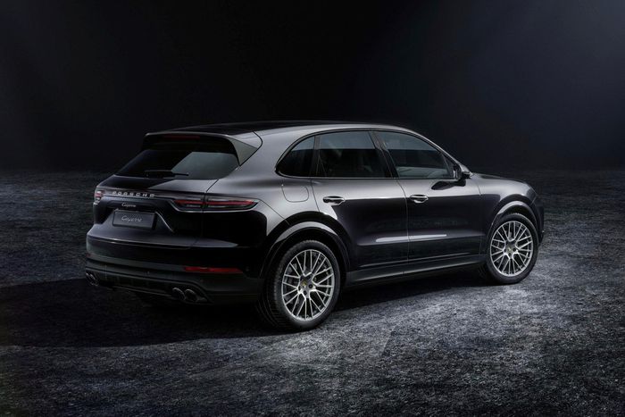 Porsche Cayenne 2022 có thêm phiên bản đặc biệt Platinum Edition