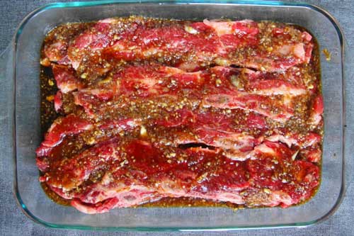 Loại gia vị nhất định phải tránh cho vào khi ướp thịt kẻo món ăn khô dai, hương vị kém ngon