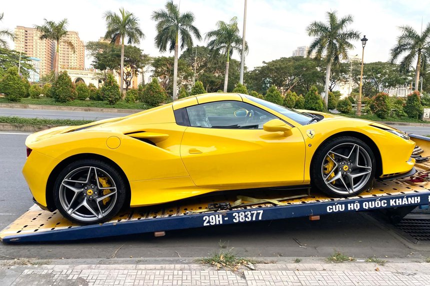 Thêm siêu xe thể thao Ferrari F8 Spider cập bến Việt Nam