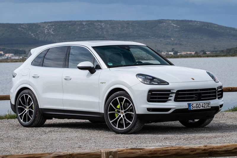 9. Porsche Cayenne E-Hybrid.