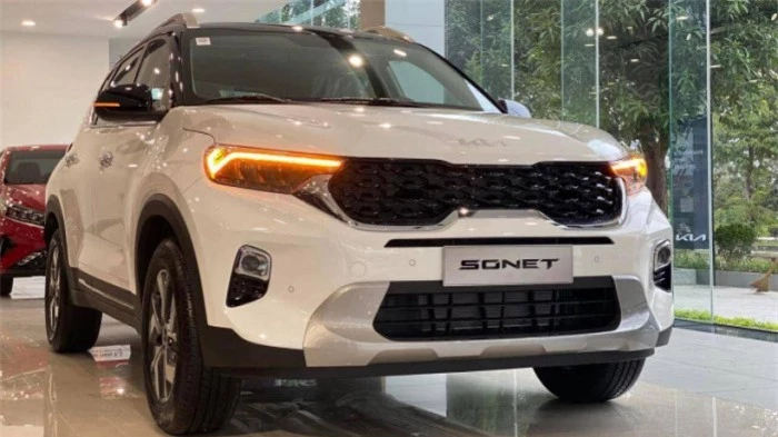 kia sonet tiếp tục bán chạy hơn toyota raize